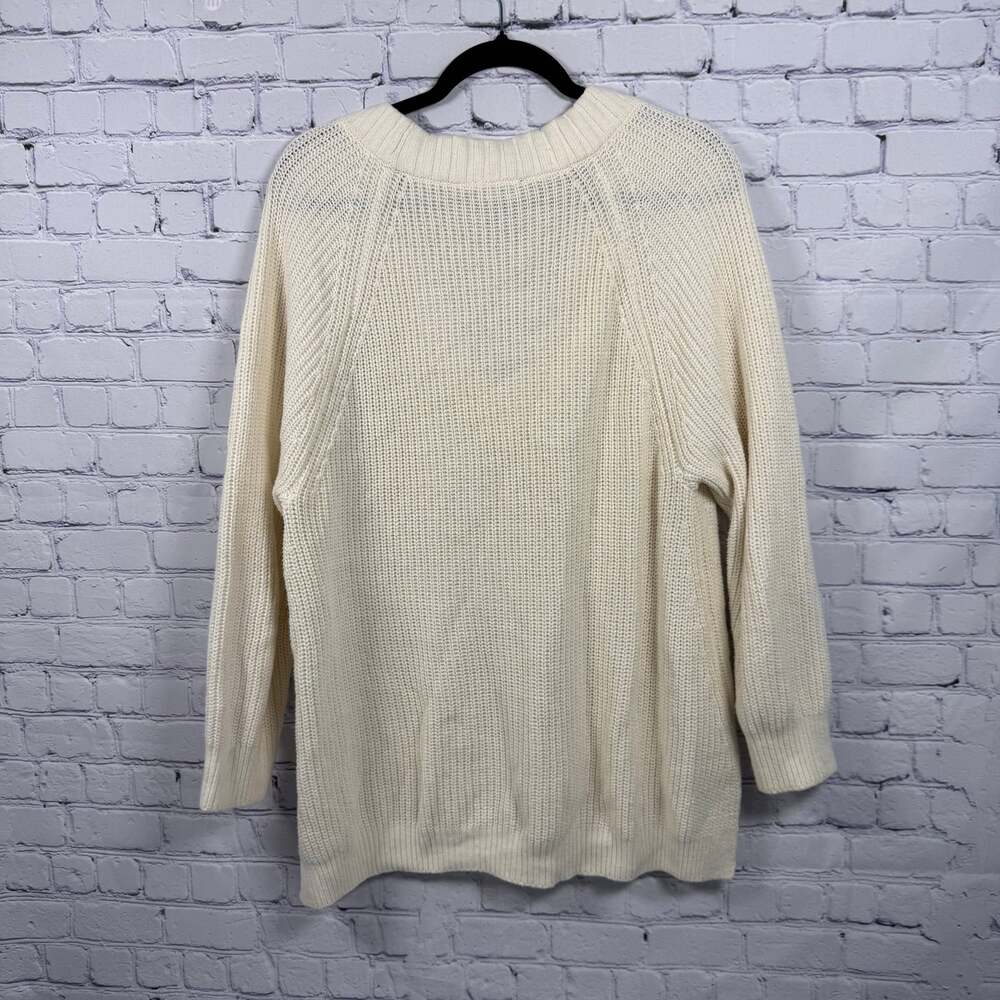 Express Cream Color V Neck Sweater Pullover Size XS Chunky Knit - Picture 3 of 6